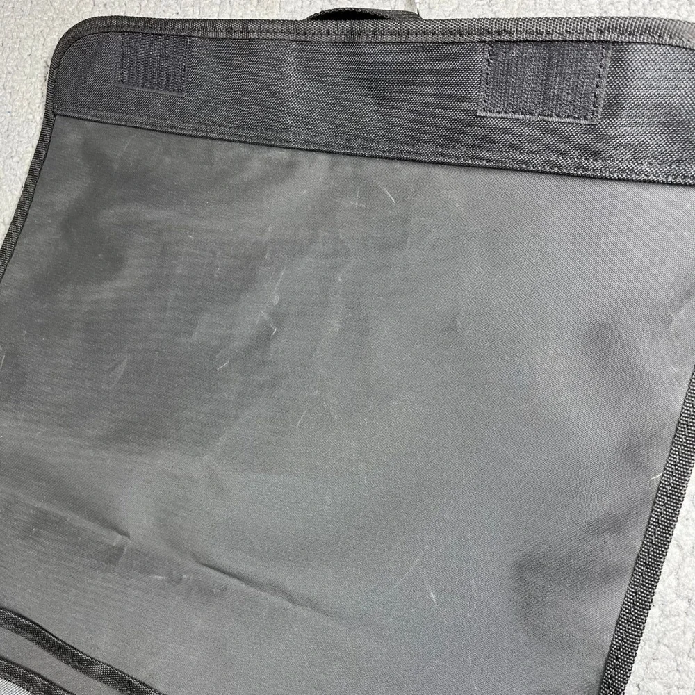 Thule Sweden Quest Messenger Bag Grey Black Canvas Crossbody Laptop Travel Case